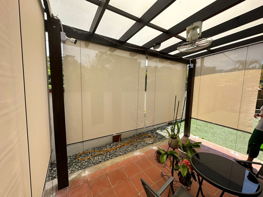 outdoor waterproof windproof blinds for patios